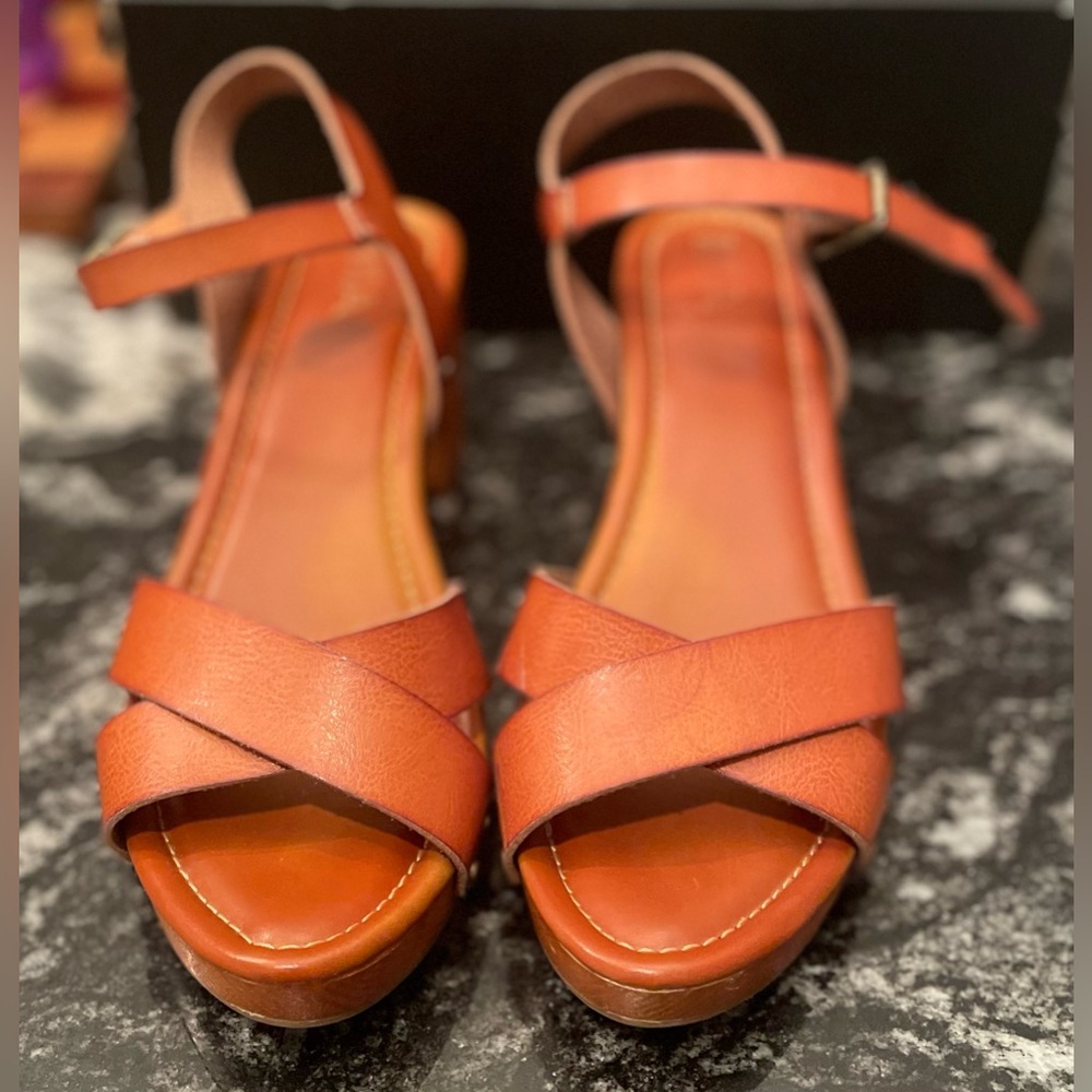 Women’s Brown Leather Sandals with Heel